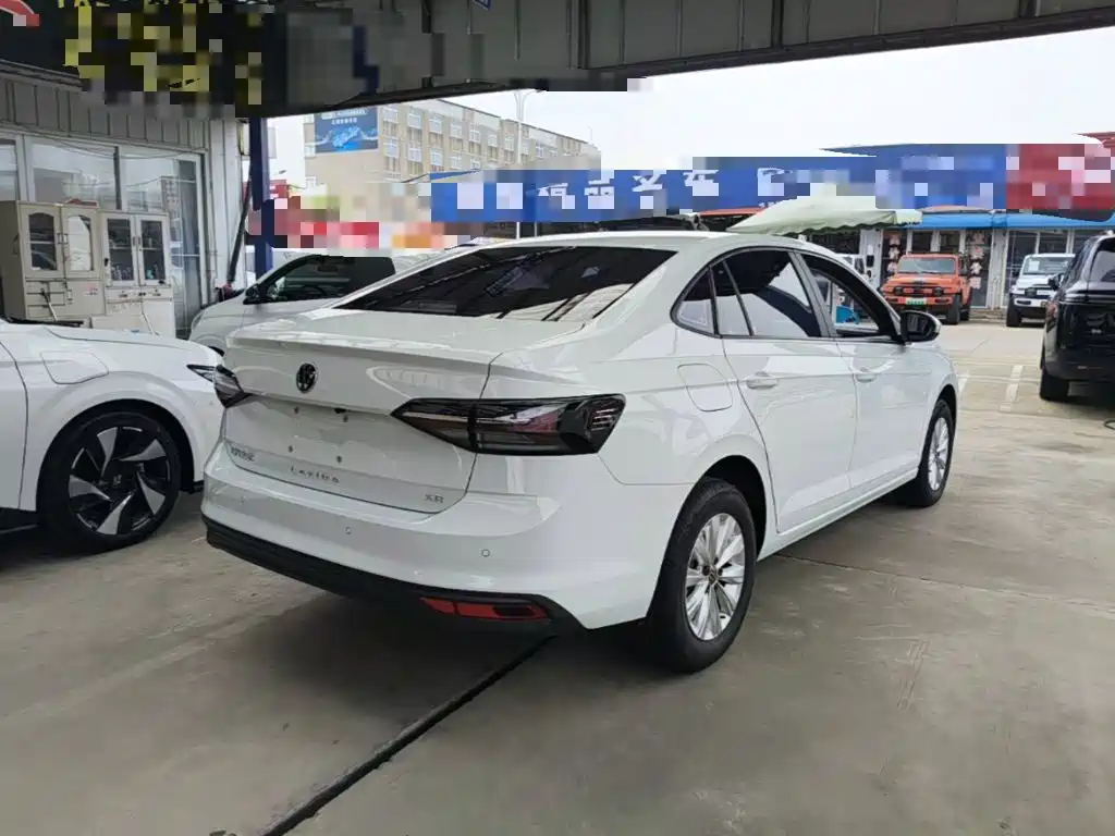 Volkswagen Lavida — миниатюра 7
