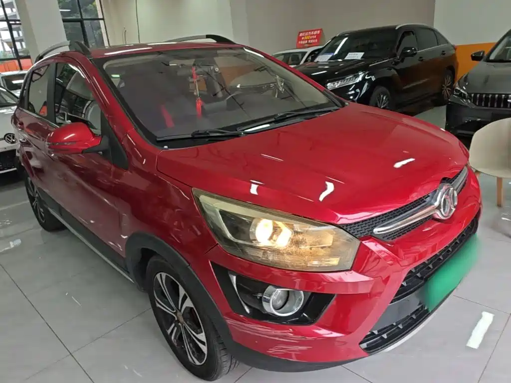 BAIC Senova X25 — миниатюра 4