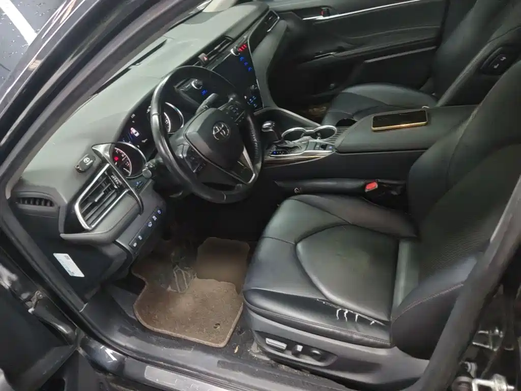 Toyota Camry — миниатюра 15