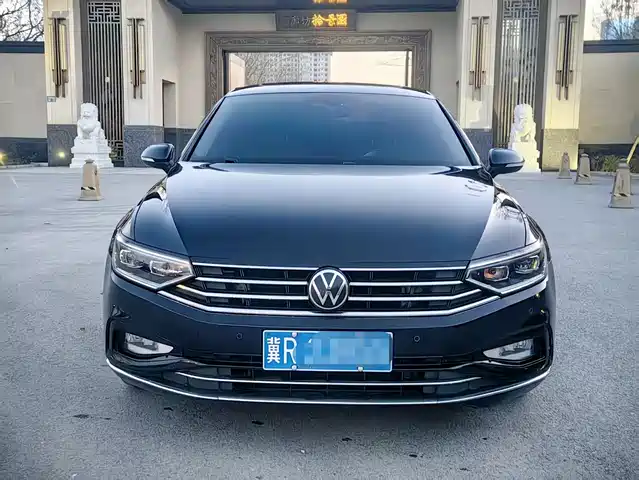 VOLKSWAGEN MAGOTAN 2022