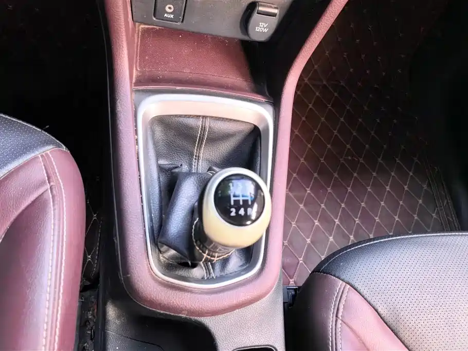 Venucia M50V — миниатюра 16