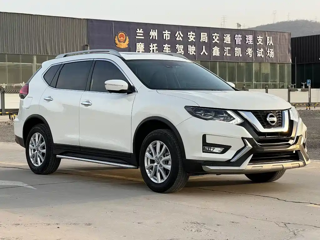 NISSAN QIJUN