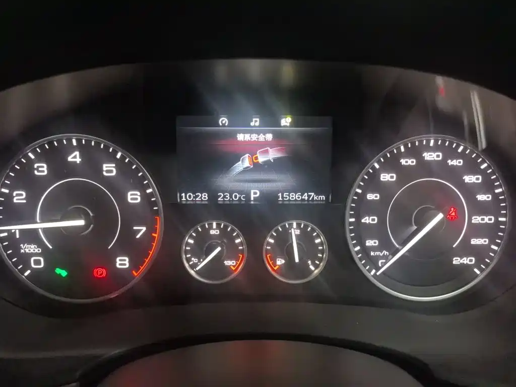 Borgward BX7 — миниатюра 5