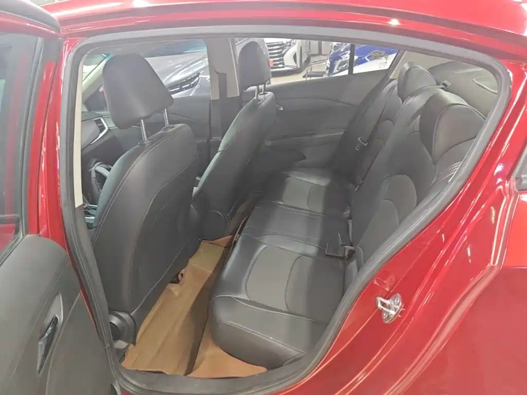 Chevrolet Cavalier — миниатюра 17