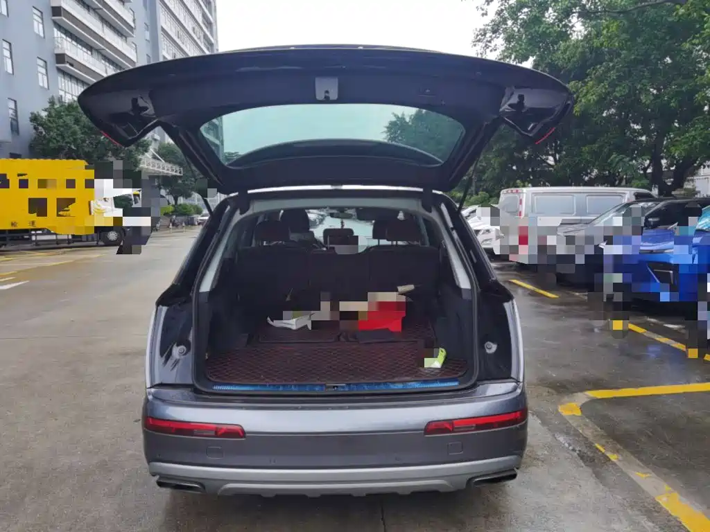 Audi Q7 — миниатюра 20