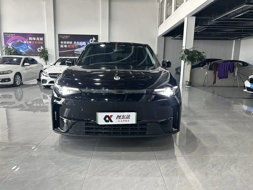Leapmotor Leapmotor C10 — миниатюра 2
