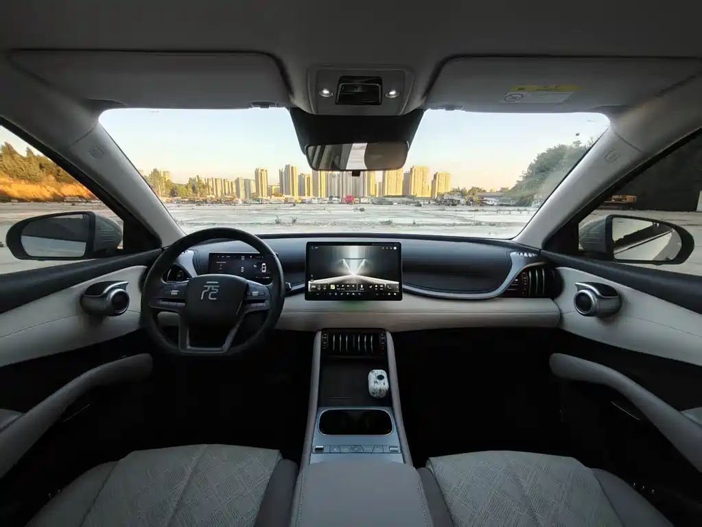 BYD Yuan Plus — миниатюра 4