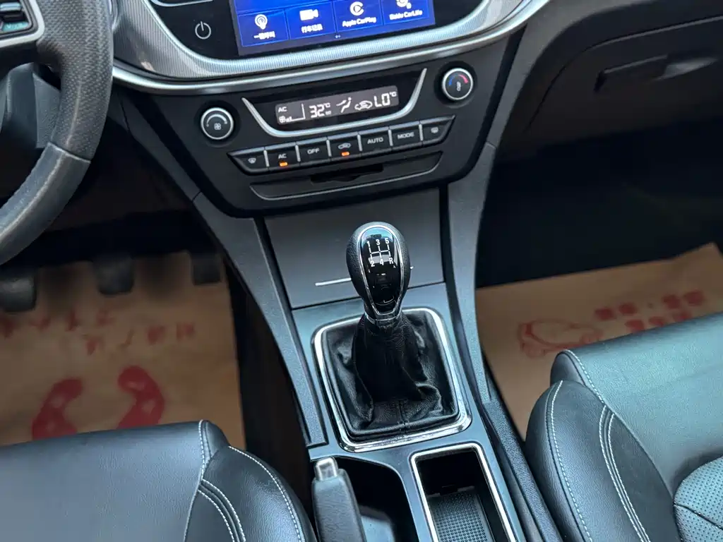 Geely Emgrand — миниатюра 15