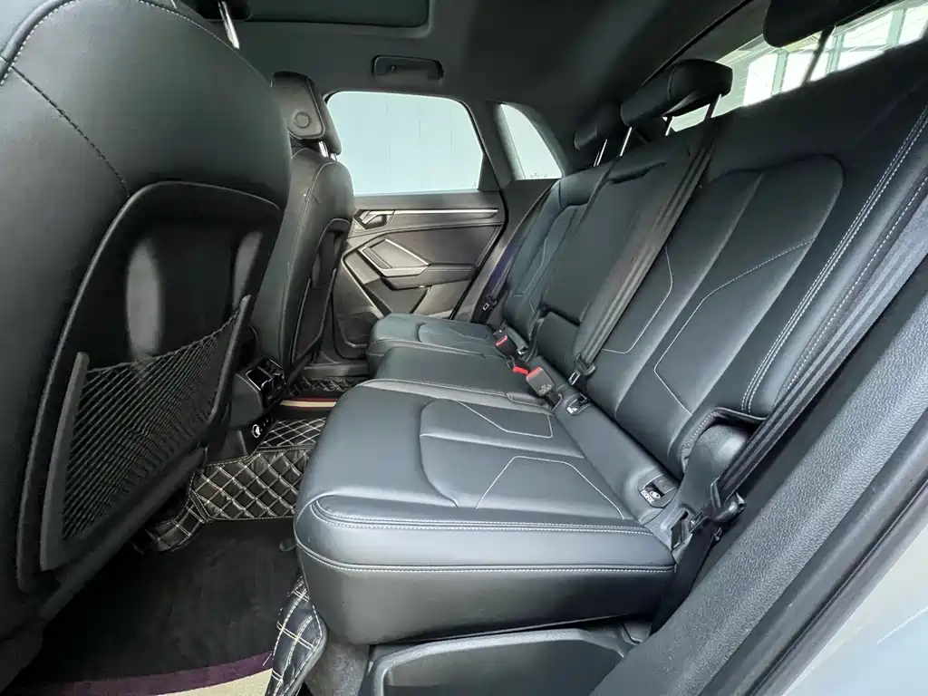 Audi Q3 — миниатюра 12