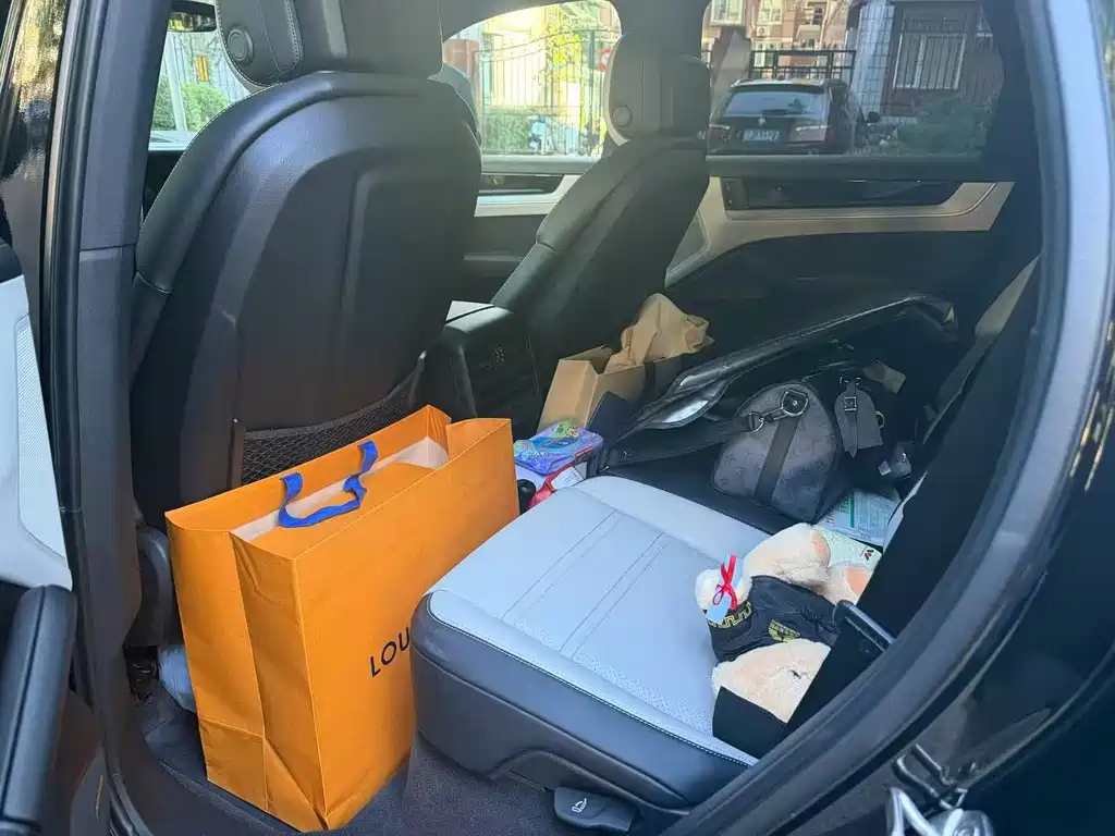 Porsche Cayenne — миниатюра 6