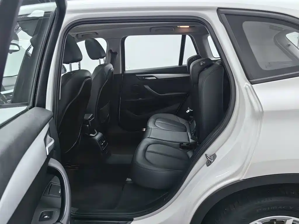 BMW X1 — миниатюра 15