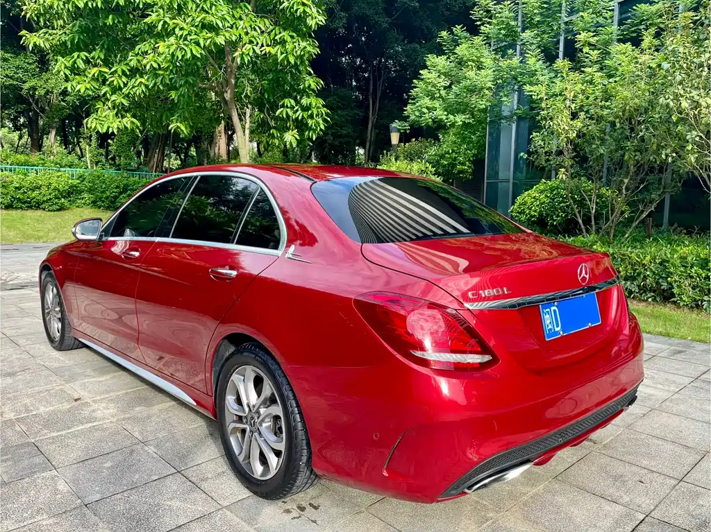 Mercedes-Benz C-Class — миниатюра 6