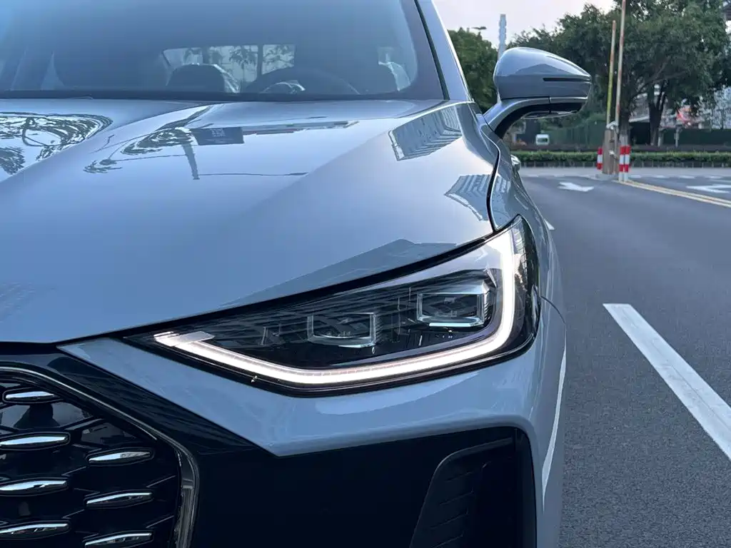Заказать Fulwin Fengyun A8L 2026 года за 1 900 694 ₽  из Китая