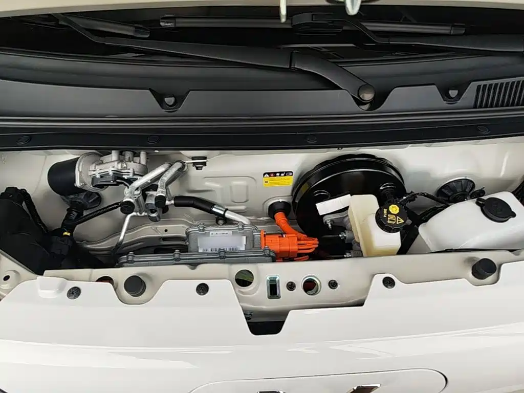 Wuling MINIEV — миниатюра 20