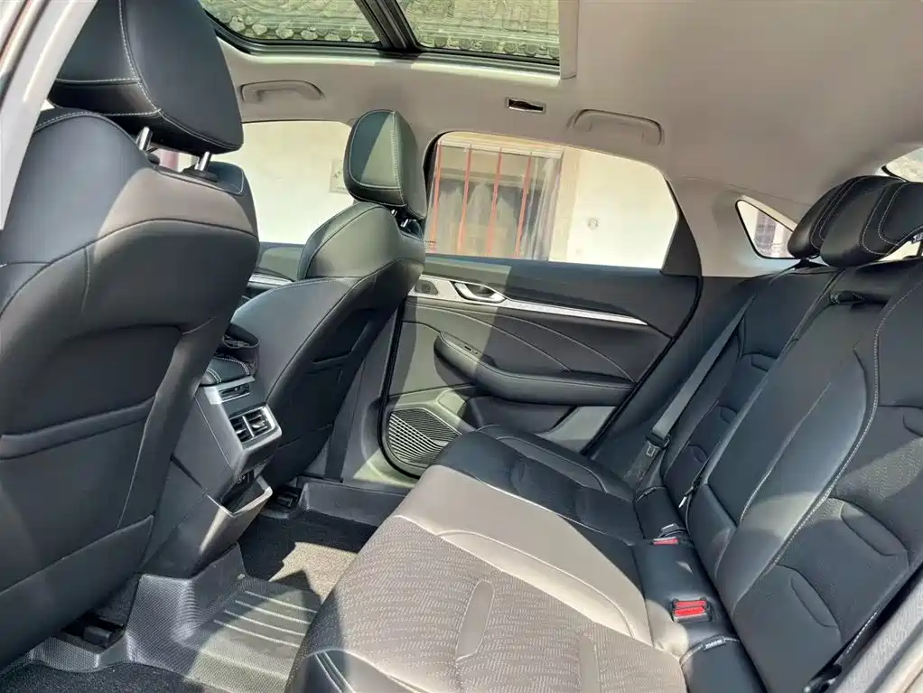 GEELY AUTOMOBILE XINGRUI