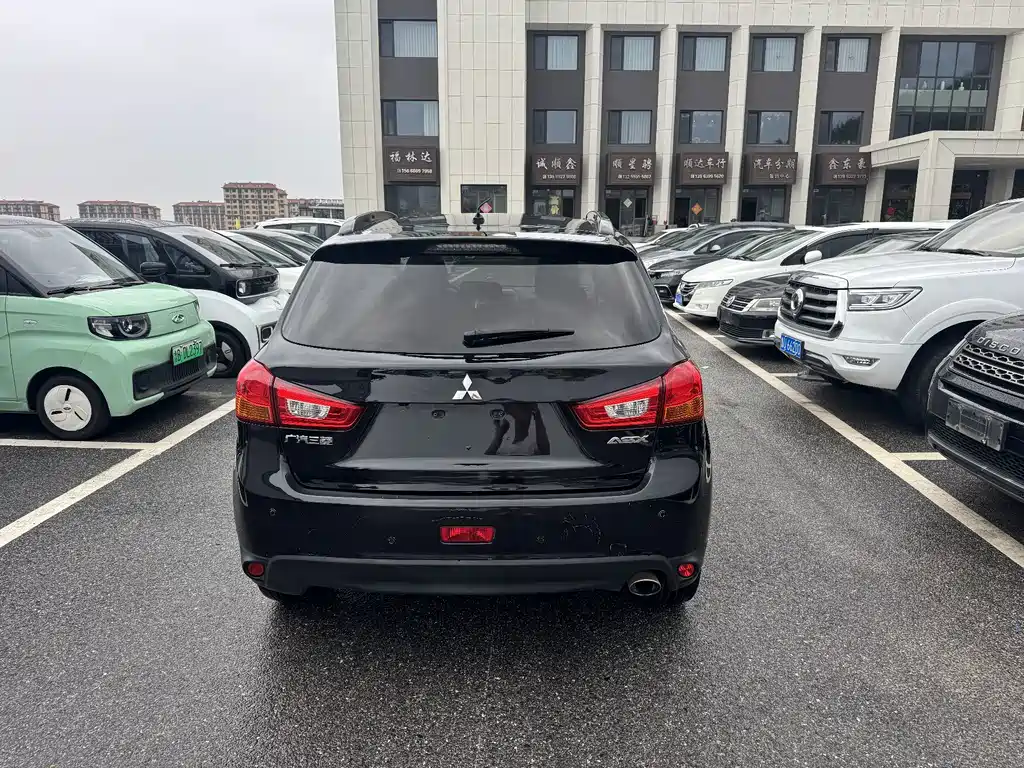 Mitsubishi ASX — миниатюра 10