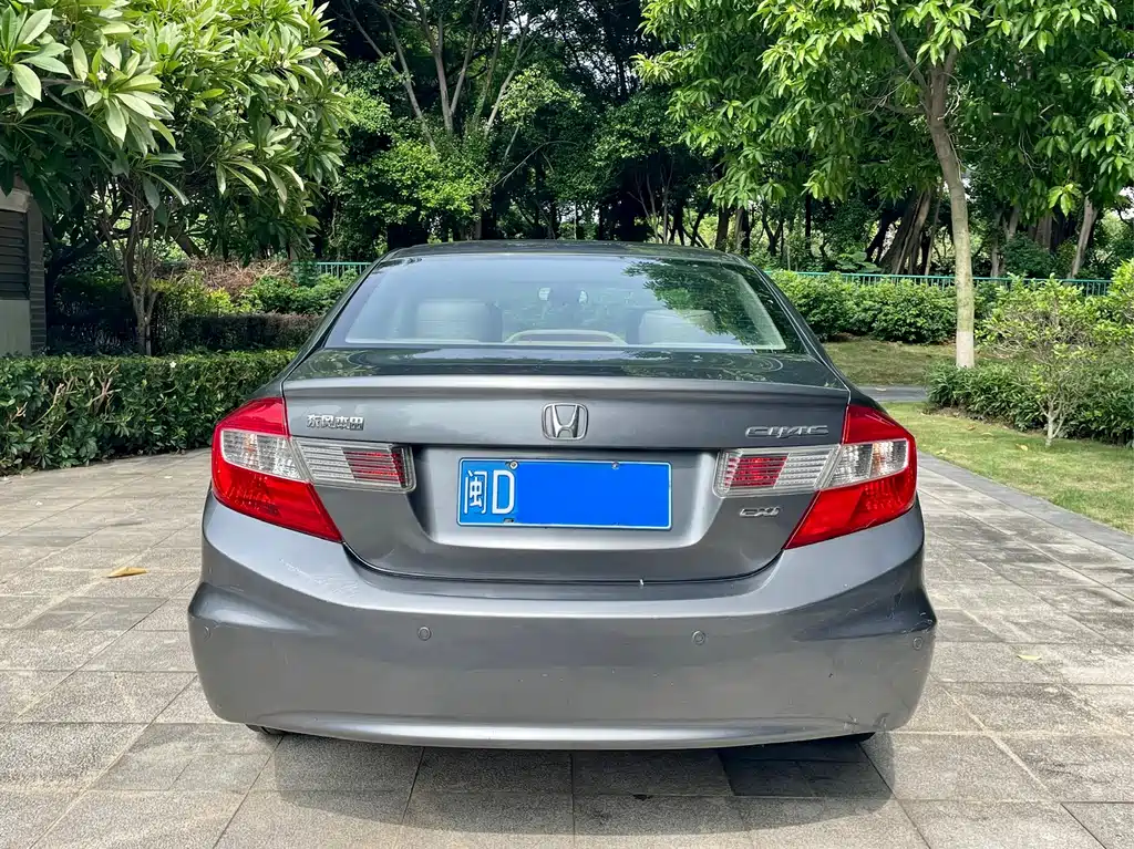 Honda Civic — миниатюра 5