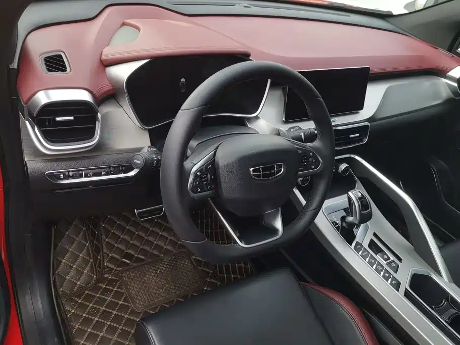 Geely Binyue — миниатюра 12