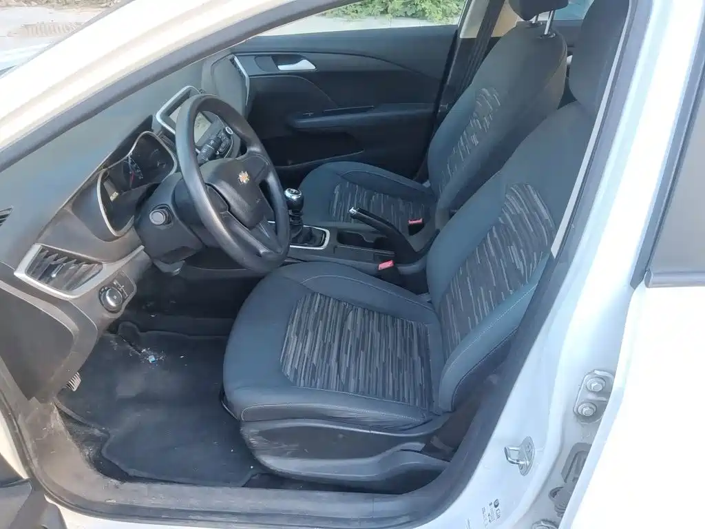Chevrolet Cavalier — миниатюра 11