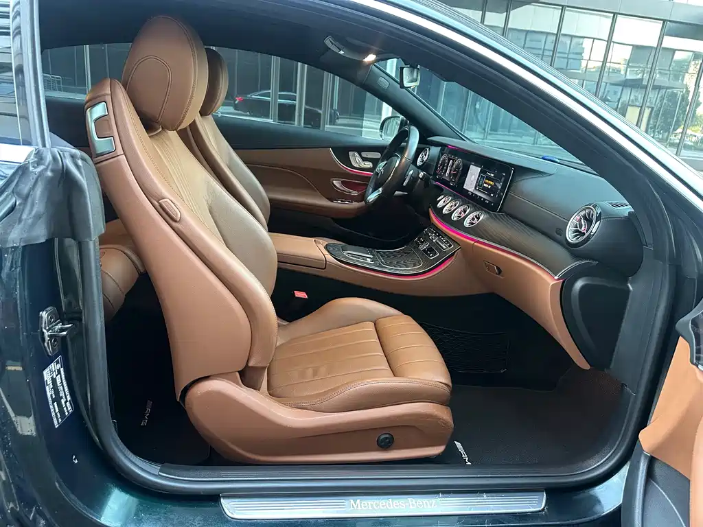 Mercedes-Benz E-Class (Import) — миниатюра 11