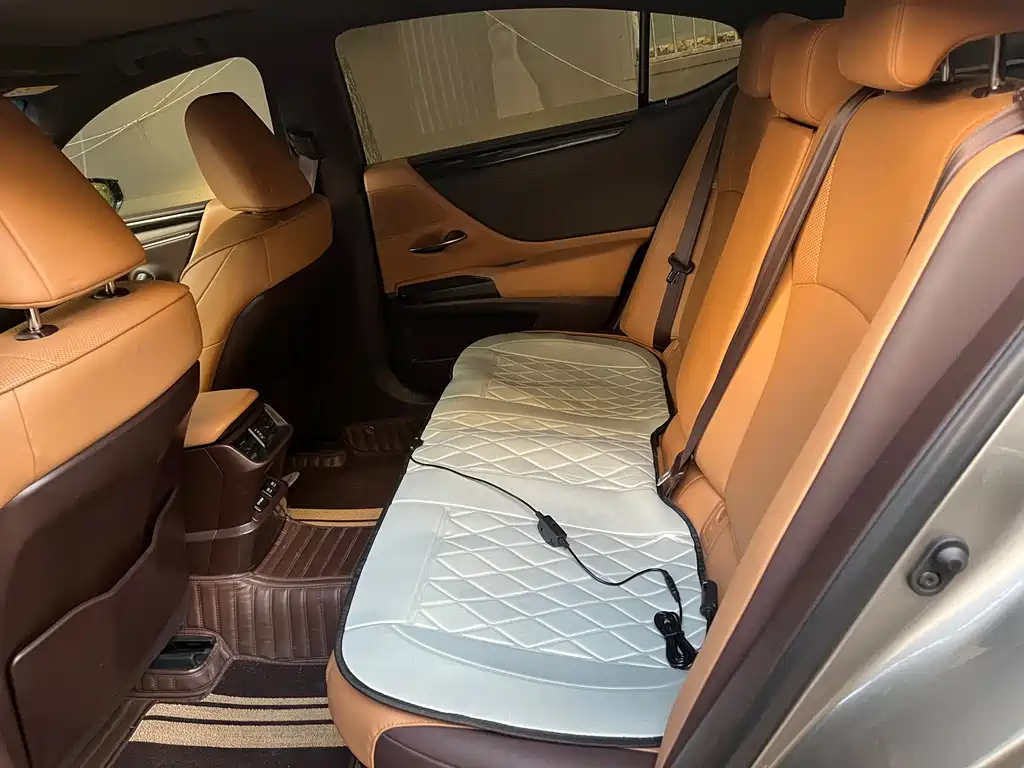 Lexus ES — миниатюра 20