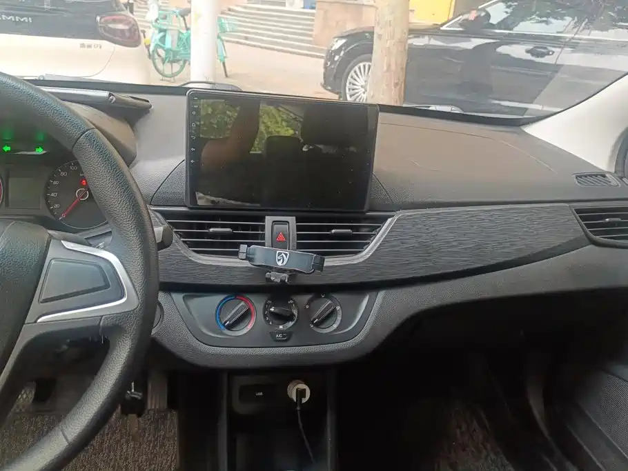 Baojun 310 — миниатюра 13