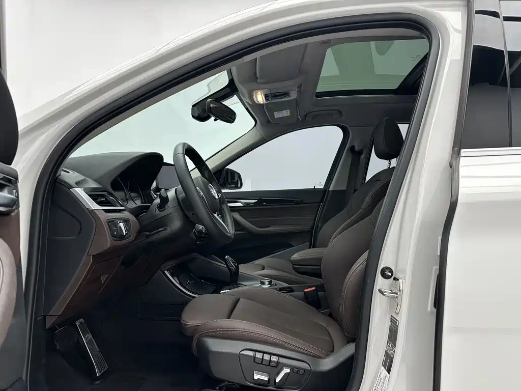 BMW X1 2022 sDrive20Li Premium