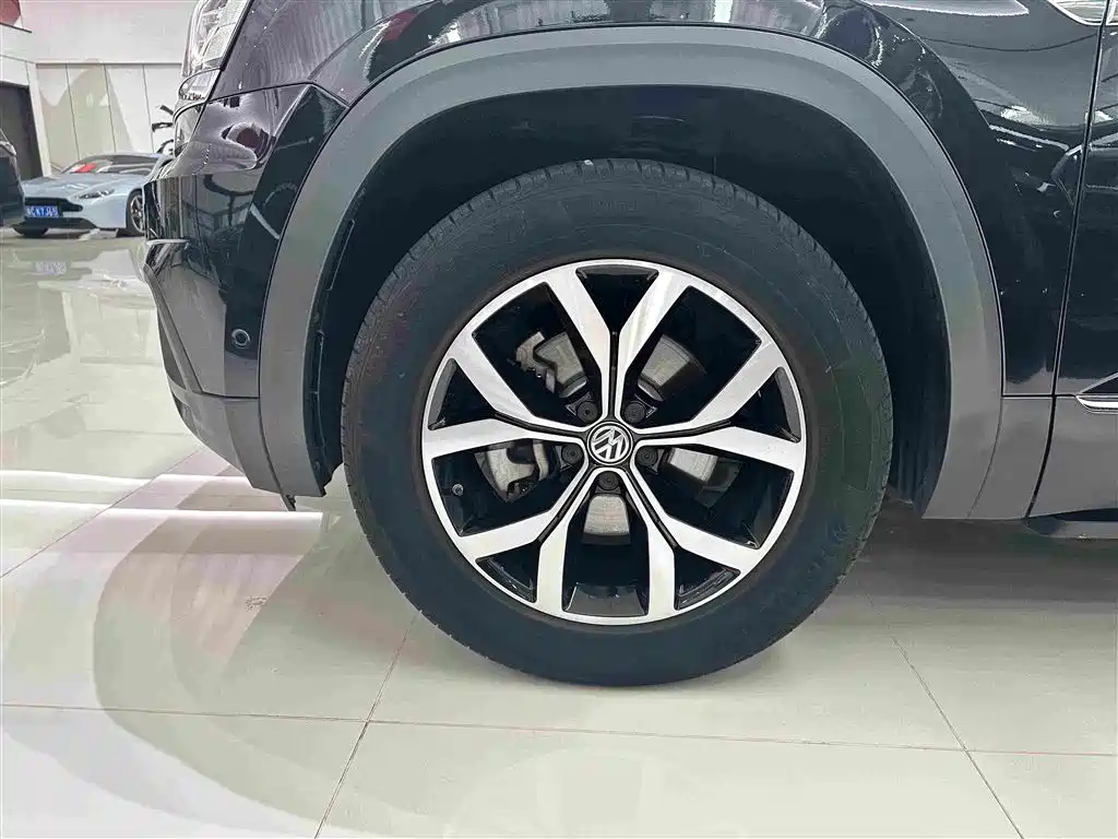 Volkswagen Teramont — миниатюра 4
