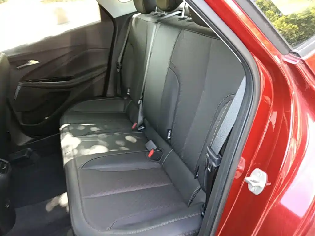 Buick Verano — миниатюра 17