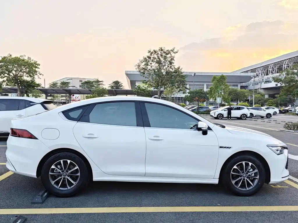 BYD Qin PLUS — миниатюра 5