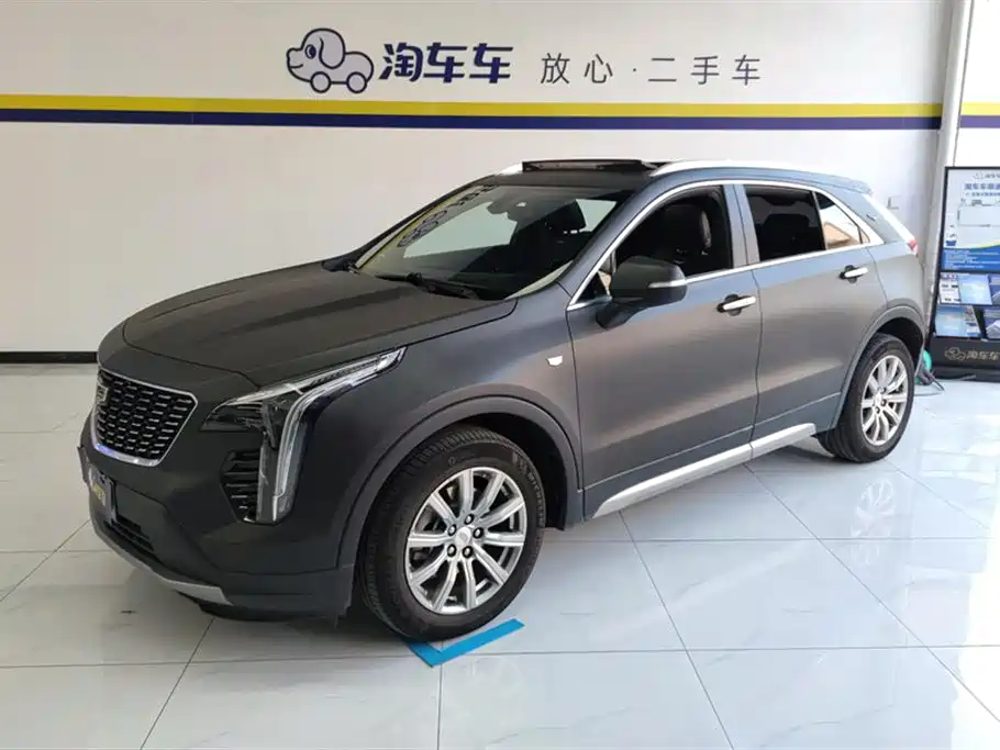 CADILLAC XT4
