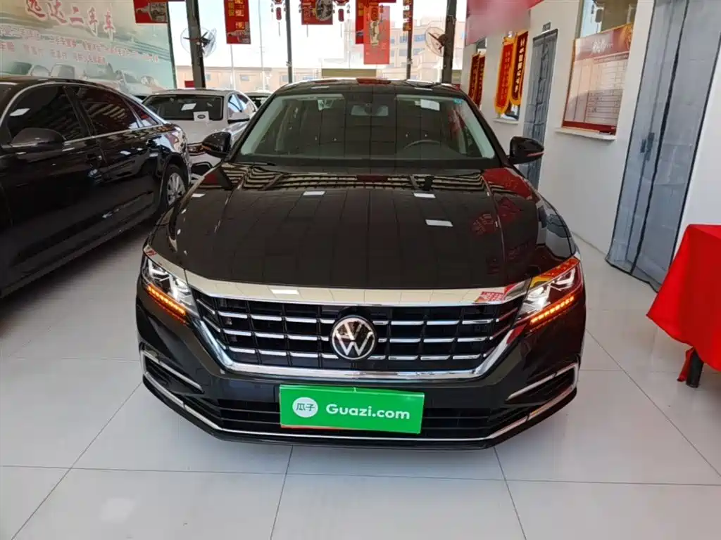 Volkswagen Passat 2021 380TSI Luxury