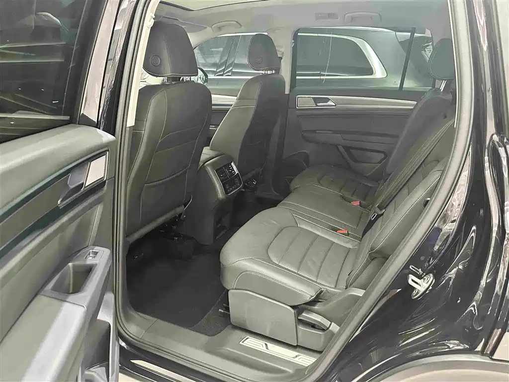 Volkswagen Teramont — миниатюра 13