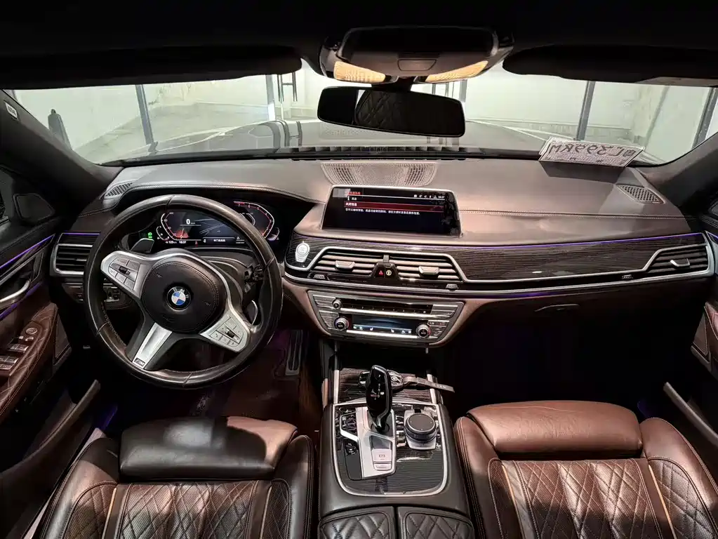 BMW 7 SERIES