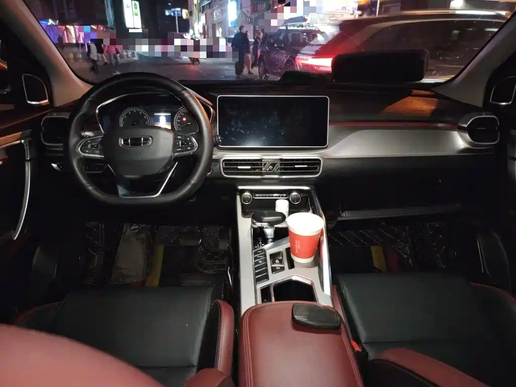 Geely Binyue — миниатюра 5