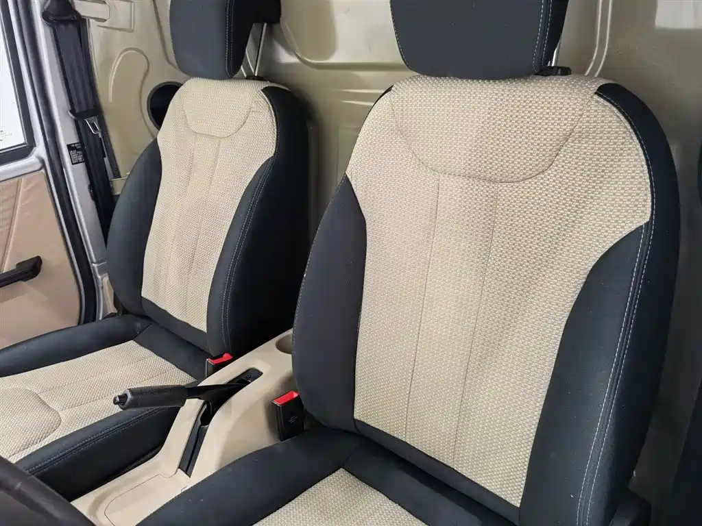 CHANGAN CROSS STAR V3