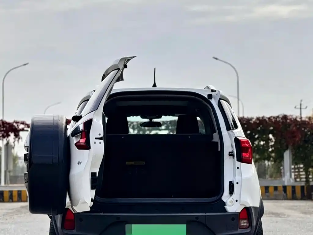 BYD Yuan EV — миниатюра 22