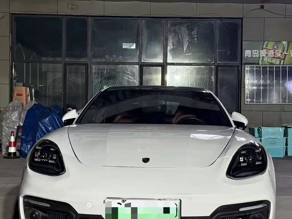 Porsche Panamera E-Hybrid