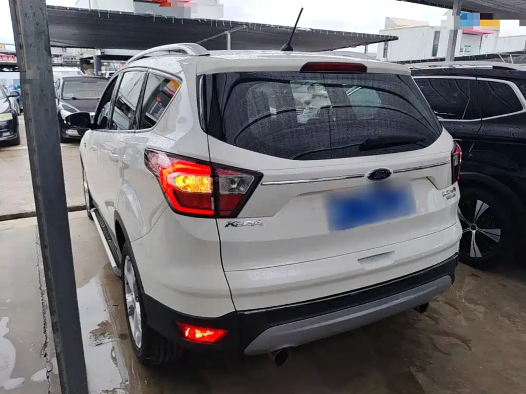 Ford Kuga — миниатюра 5