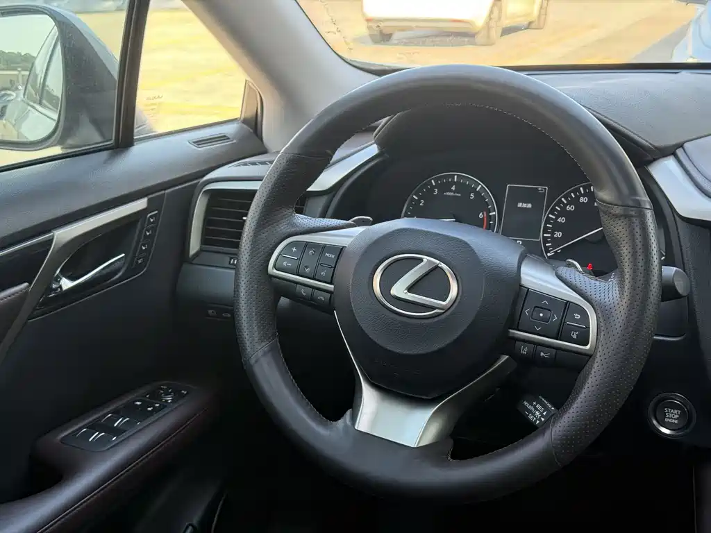 Lexus RX — миниатюра 24