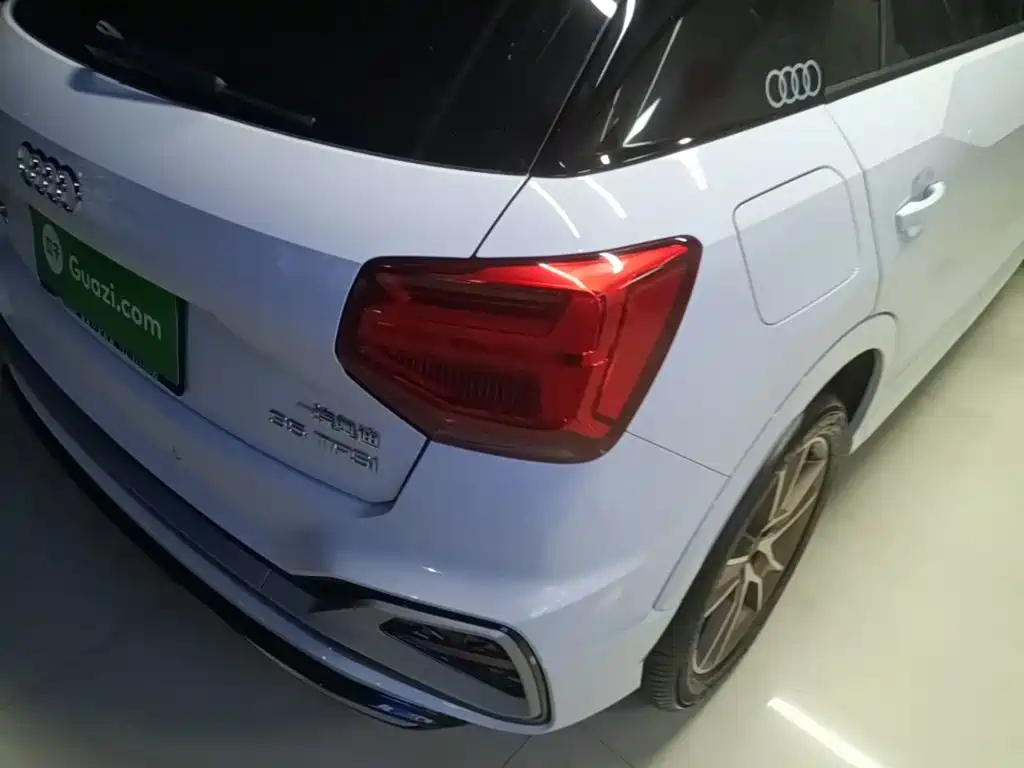 Audi Q2L — миниатюра 8