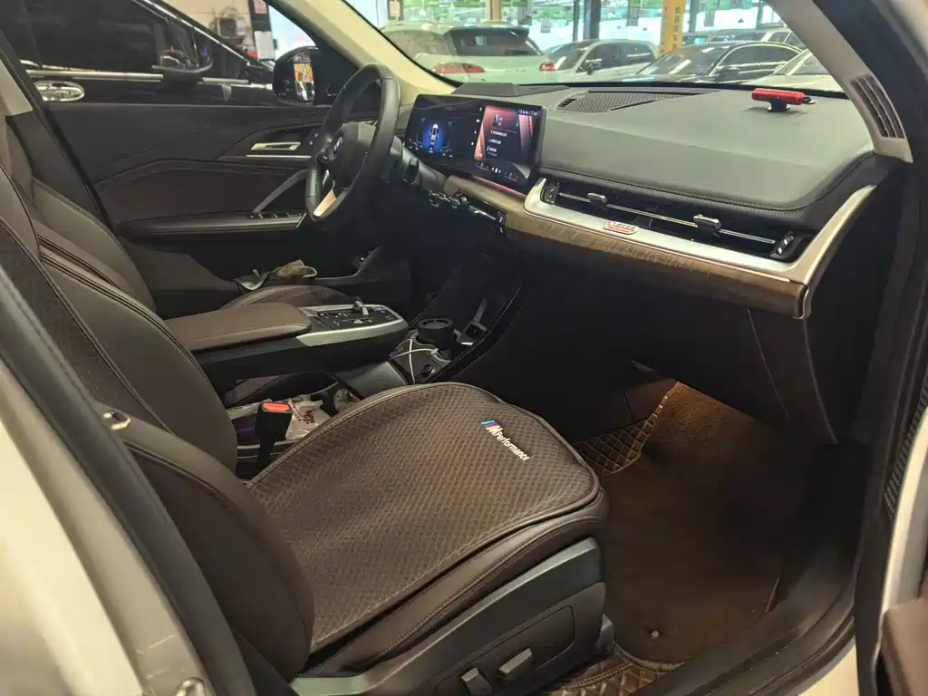 BMW iX1 2023 xDrive30L M Sport