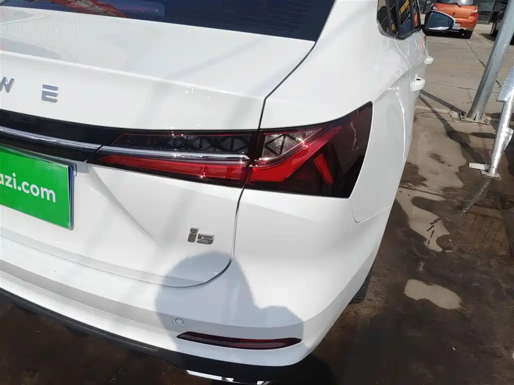 Roewe i5 2023 1.5L CVT
