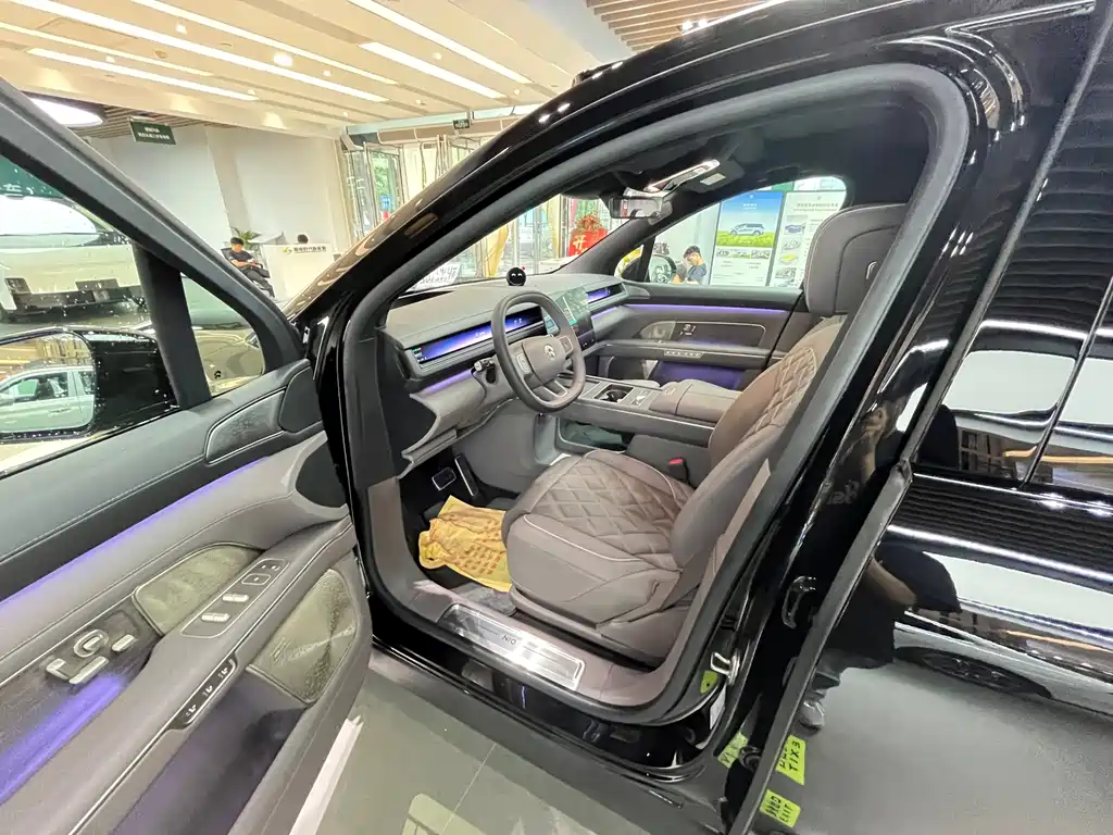 NIO ES8 2026 мест Executive Luxury