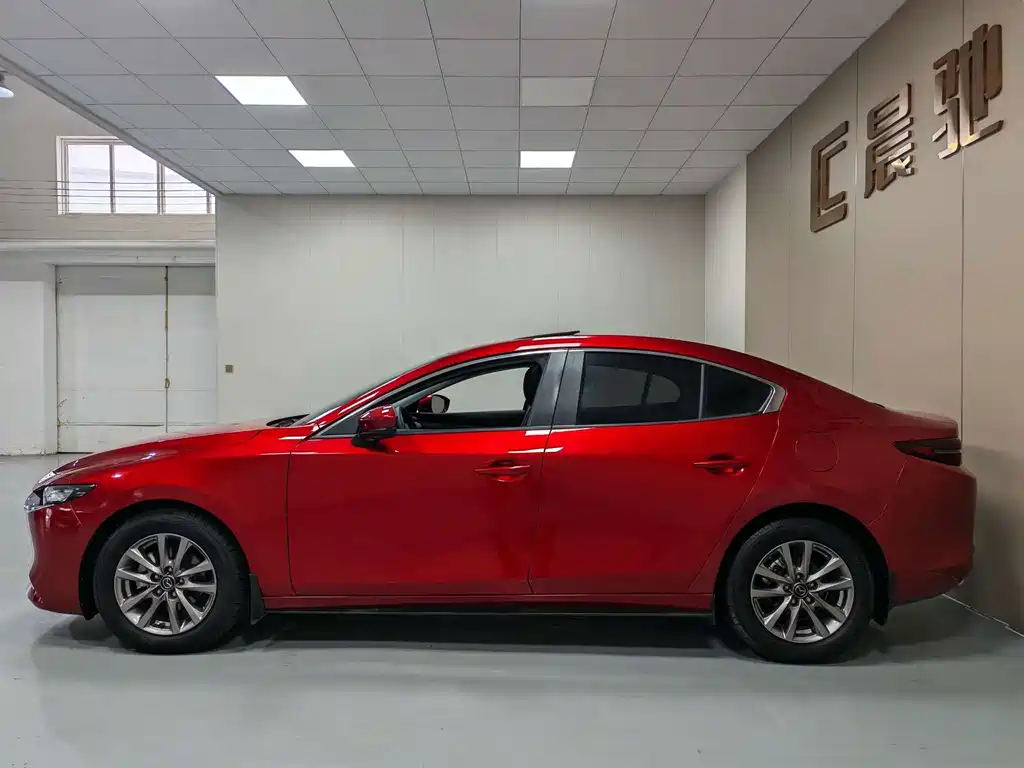 Mazda 3 Axela — миниатюра 8