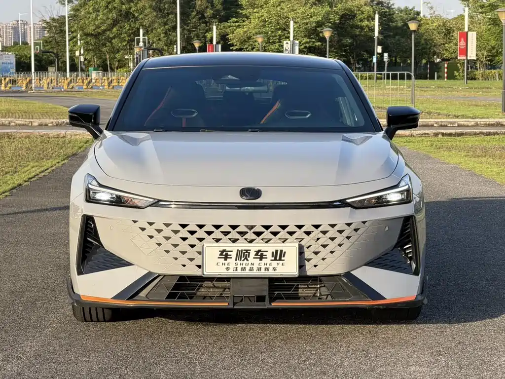 Changan UNI-V — миниатюра 2