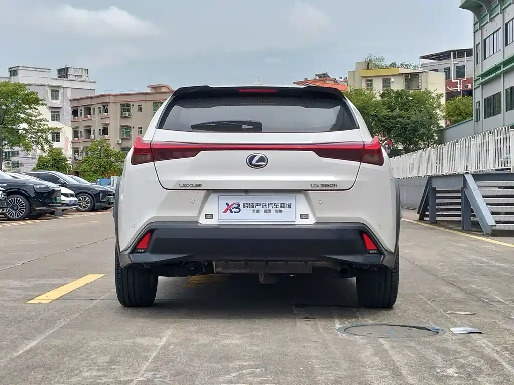 Lexus UX — миниатюра 16