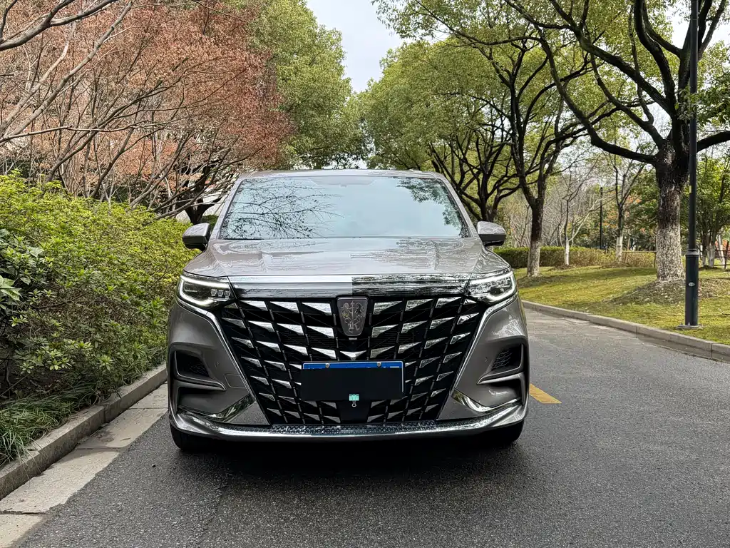 Roewe iMAX8 2023 400TGI