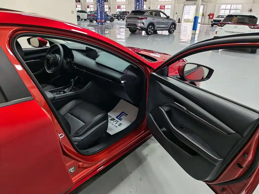 Mazda 3 Axela — миниатюра 13