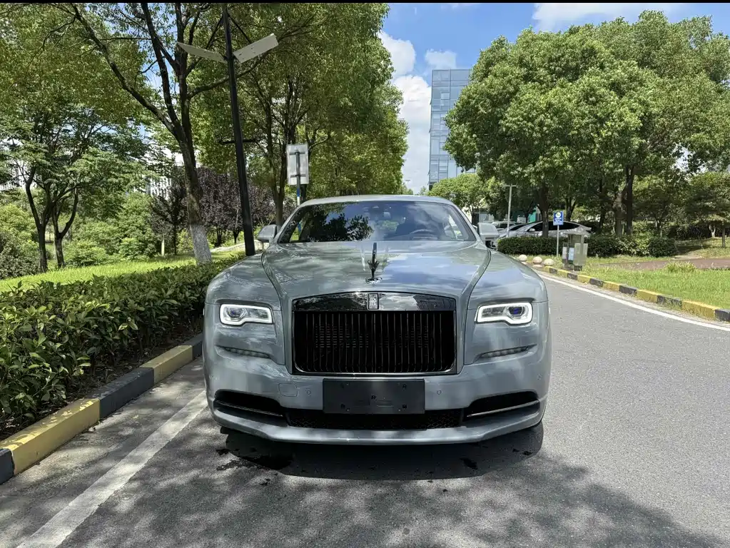 Купить Rolls-Royce Wraith